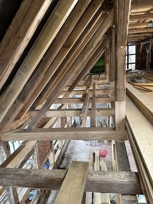 Remise Sanieren des Deckentragwerks